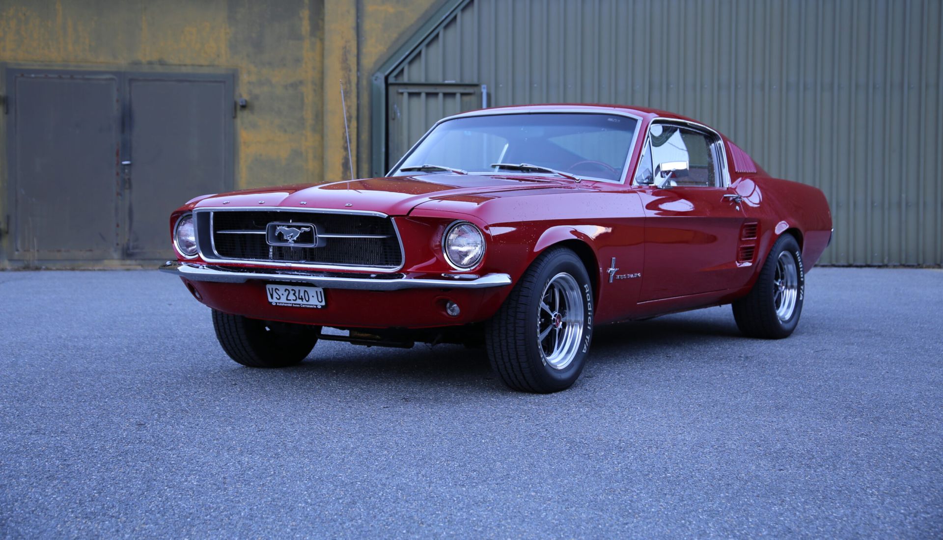 1967 Ford Mustang Fastback 390 in rot